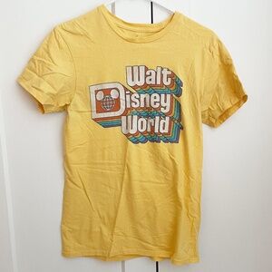 Walt Disney World Vintage Style Tee size Small